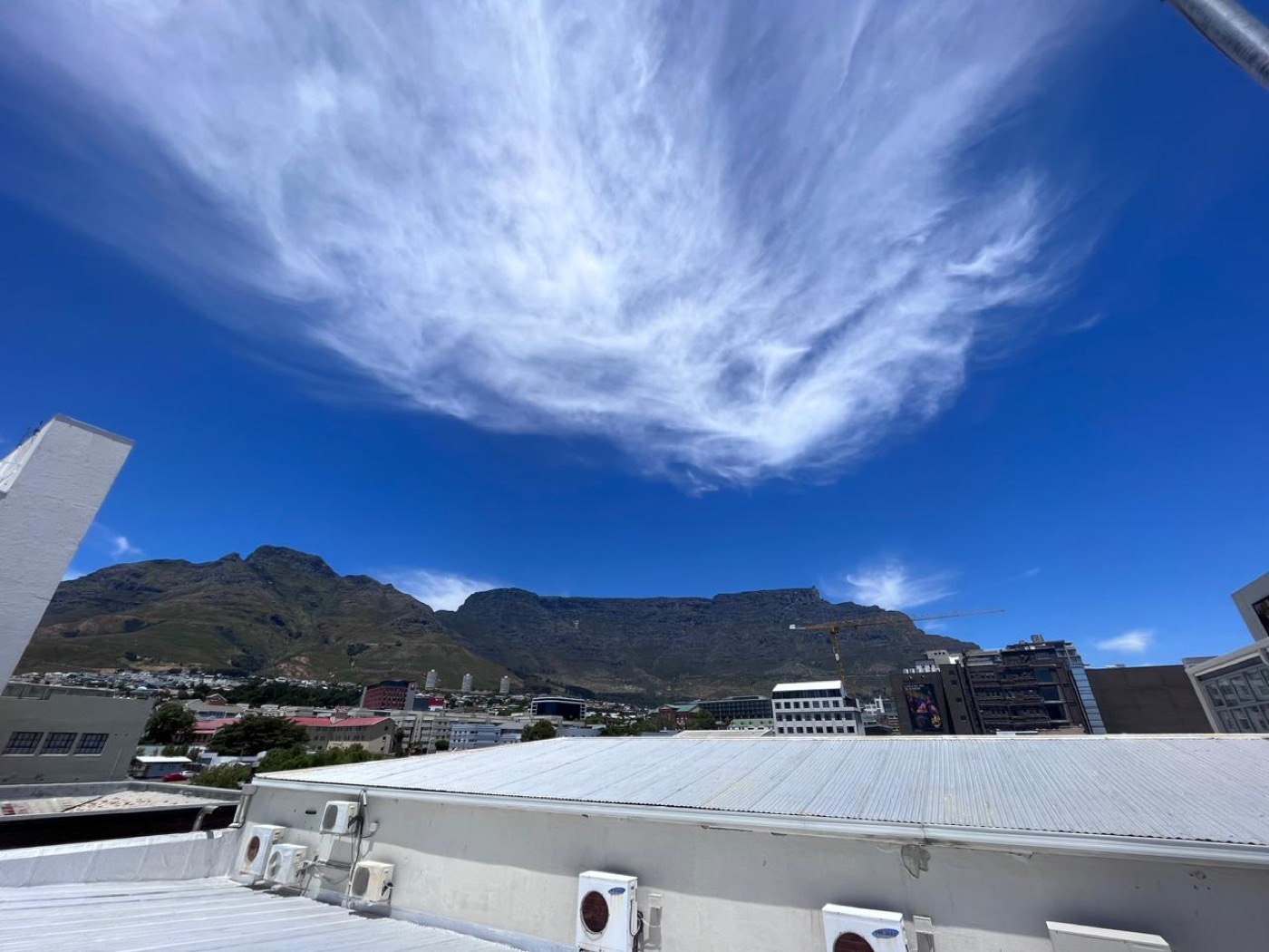 Cape Town skyline with Table Mountain